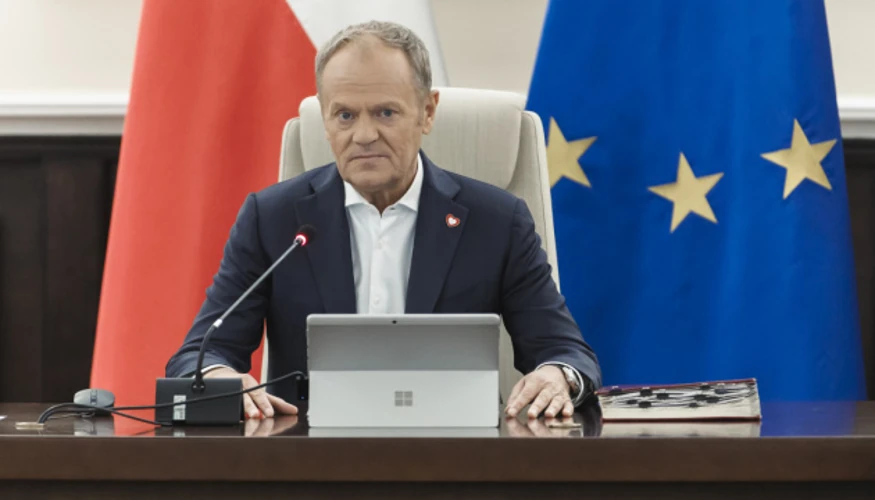 Дональд Туск під час виступу перед засіданням Ради міністрів Польщі