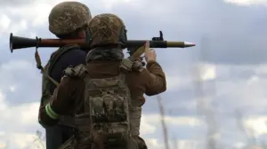Мапа бойових дій з виділеними Покровським і Костянтинівським напрямками