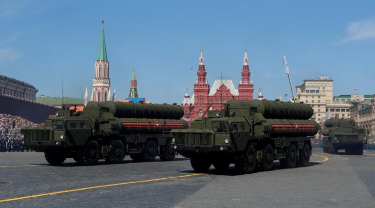 Хронологія переходу РФ на ракети С-400 для ударів по Києву: від запасів до комбінованих атак