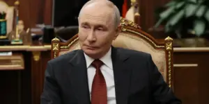 Хто з ким і про що: учасники переговорів у Москві та позиції сторін
