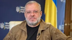 Богданова з дітьми біля будинку на набережній Гюстав-Адор у Женеві