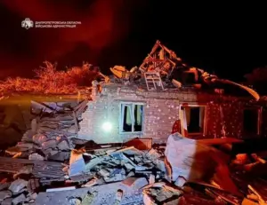 Наслідки удару по приватних будинках у Дніпрі 19 жовтня 2026 року