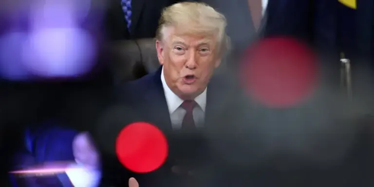Трамп пообіцяв звільнити Блера і ЛаСівіту при підтвердженні конфлікту інтересів